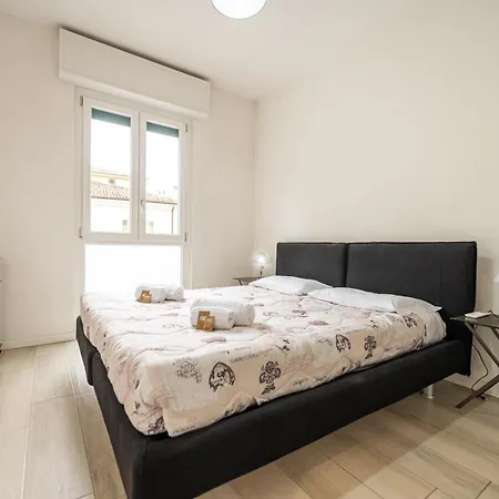 Roberto Flat - 10 Minuti Da Fiera Di Apartment *